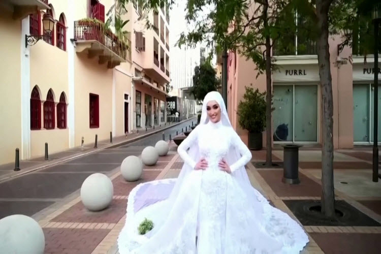 انفجار «بيروت» أفسد فيديو زفاف طبيبة لبنانية!